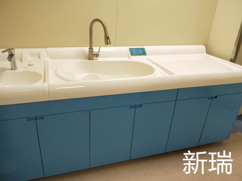 嬰兒洗浴設(shè)備母嬰會所專用