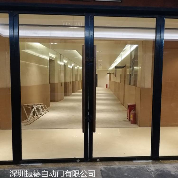 安溪縣自動(dòng)感應(yīng)門自帶裝飾功能  彰顯氣派