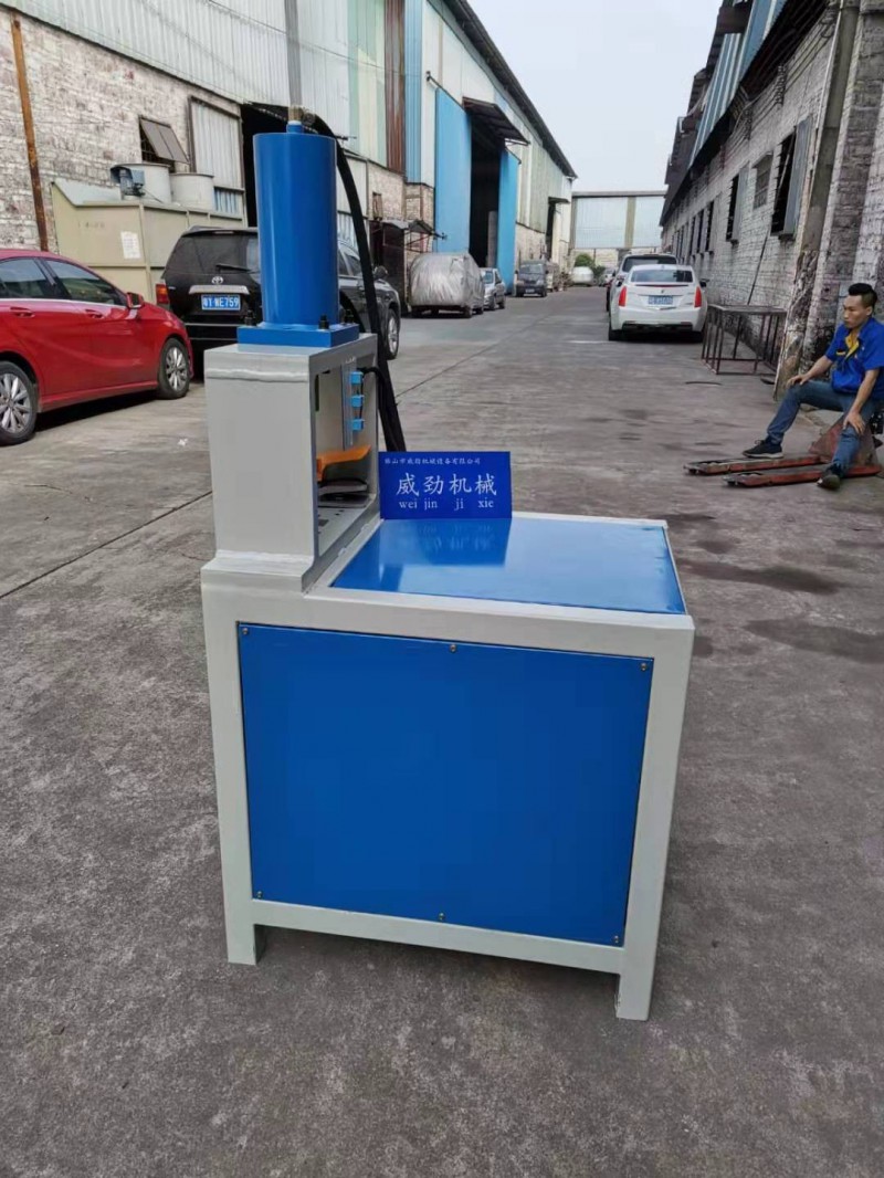 廣東佛山廠家直銷 方管沖角機(jī)、不銹鋼樓梯扶手坡口機(jī)