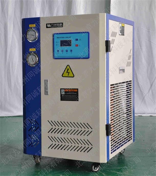 供應小型冷水機